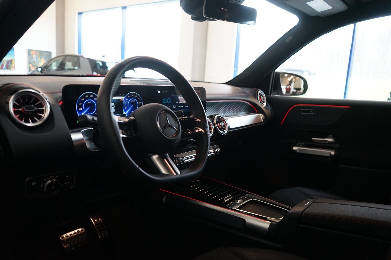 Mercedes EQB250+