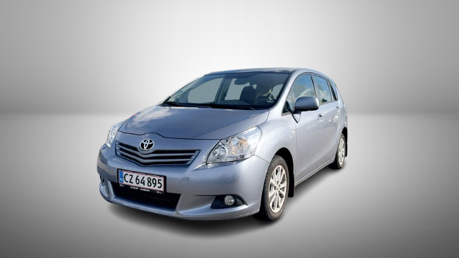 Toyota Verso 2011