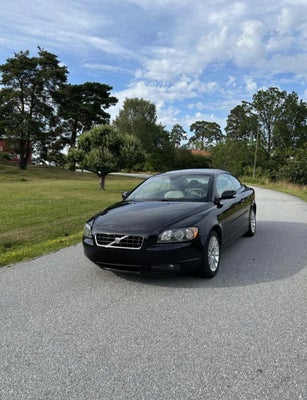 Volvo C70 2,4 170 Momentum 2d