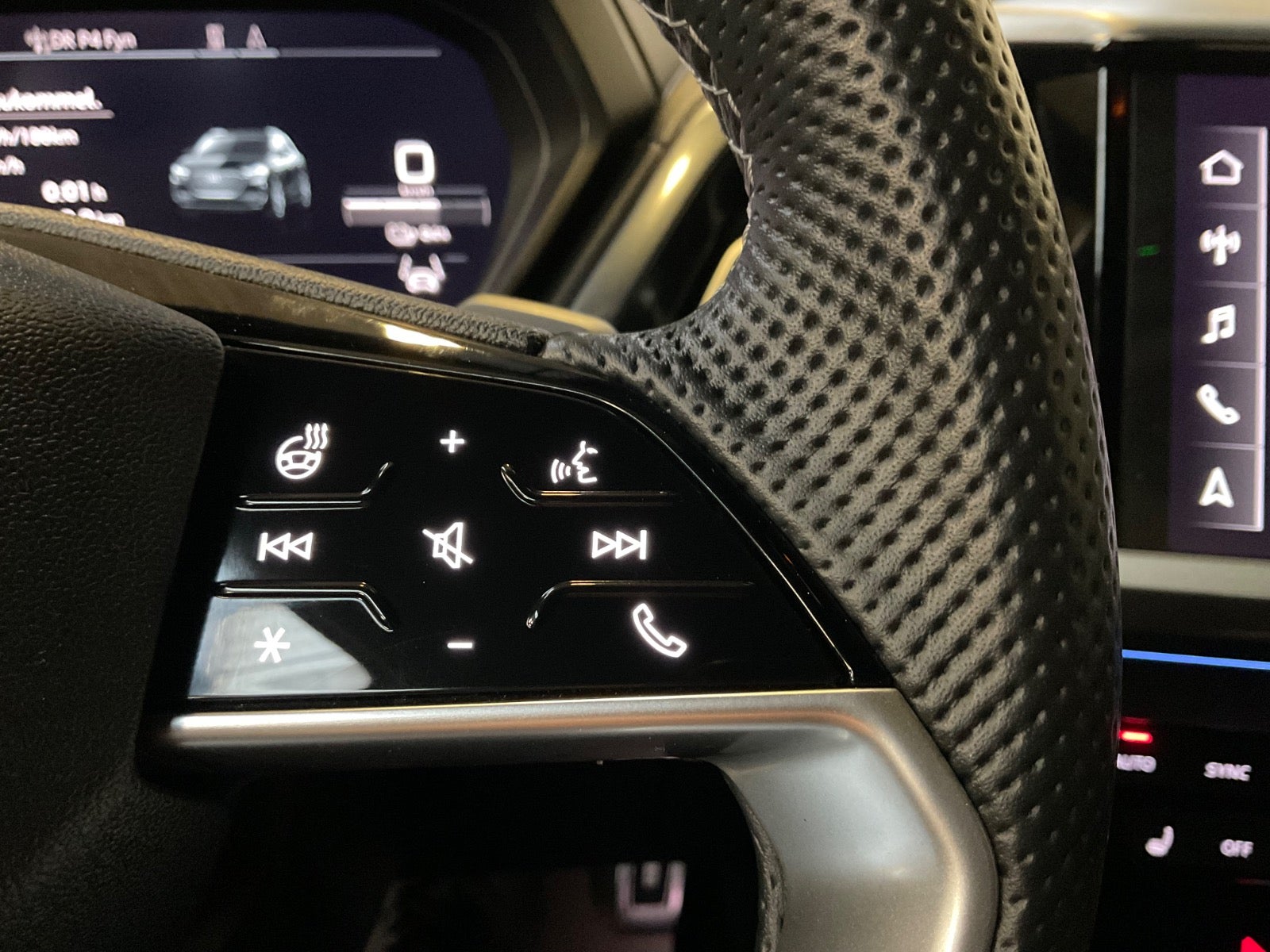 Audi Q4 e-tron 45 Ultra 5d - 17