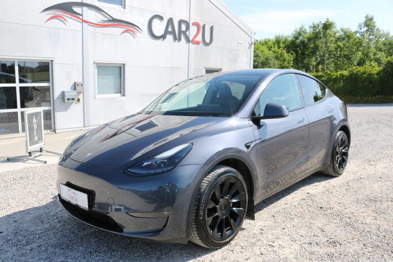 Tesla Model Y Long Range AWD