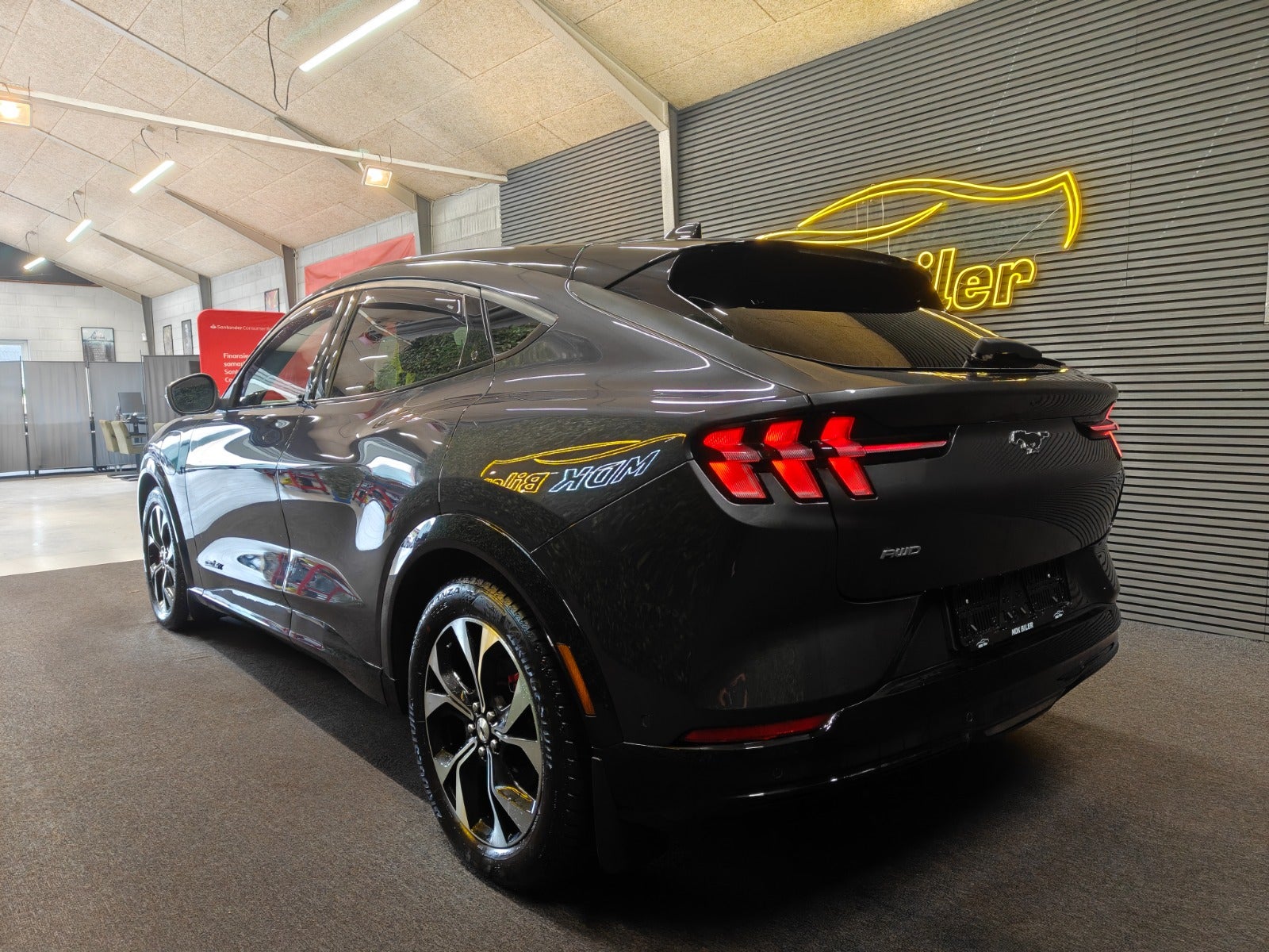 Billede af Ford Mustang Mach-E 91 Premium Extended Range AWD