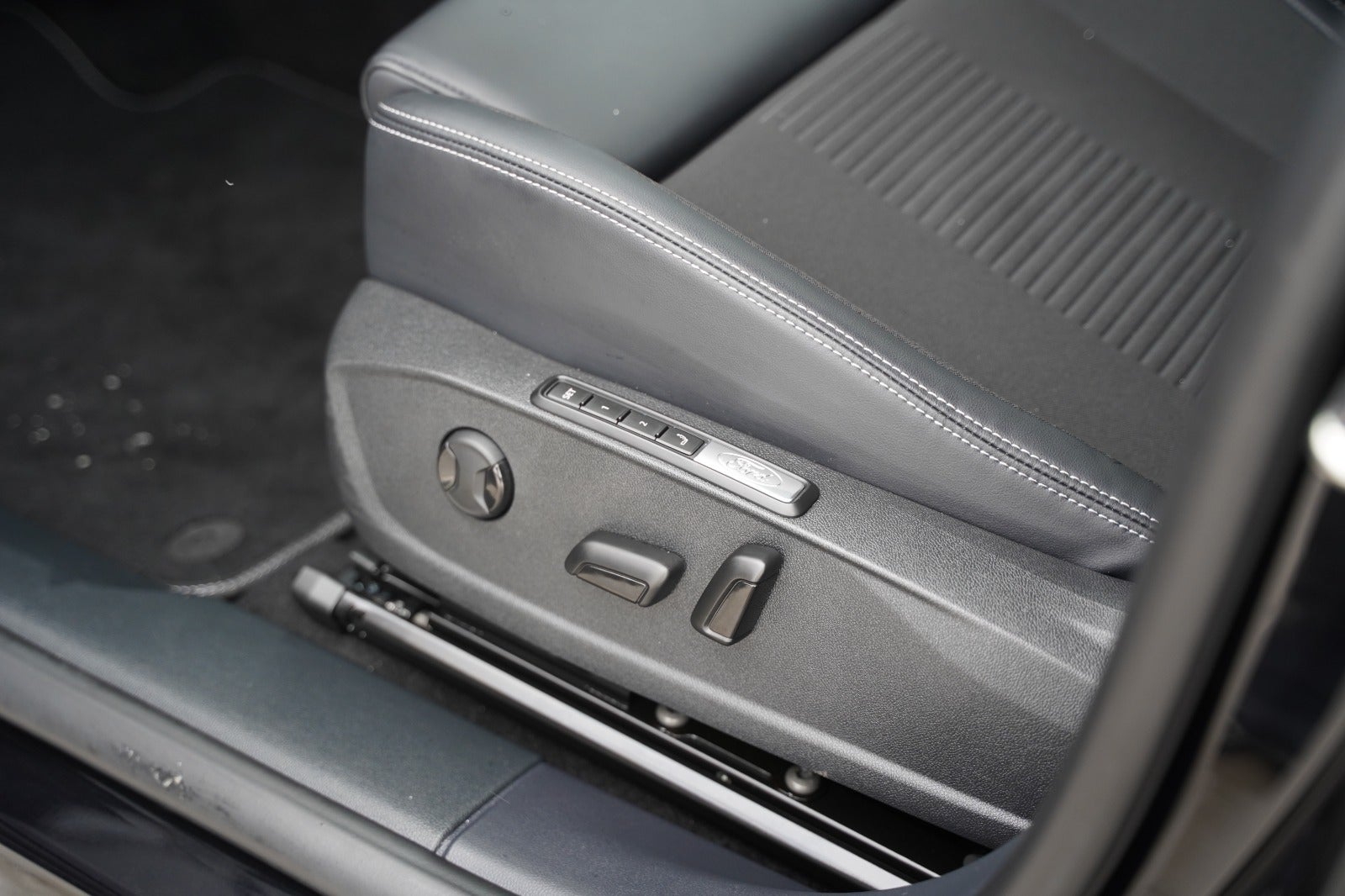 Billede af Ford Explorer 77 Select Extended Range