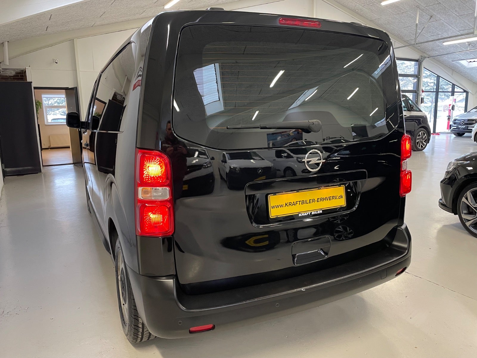 Billede af Opel Vivaro 1,5 D 102 Essenia L2V1