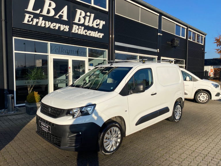 Peugeot Partner BlueHDi 100 L1V1 Plus Van