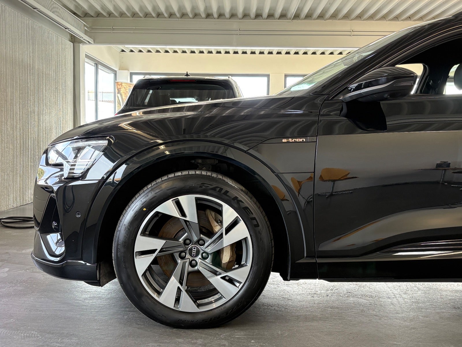Billede af Audi e-tron 55 S-line quattro