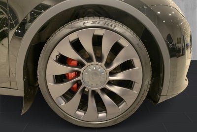 Tesla Model Y Performance AWD