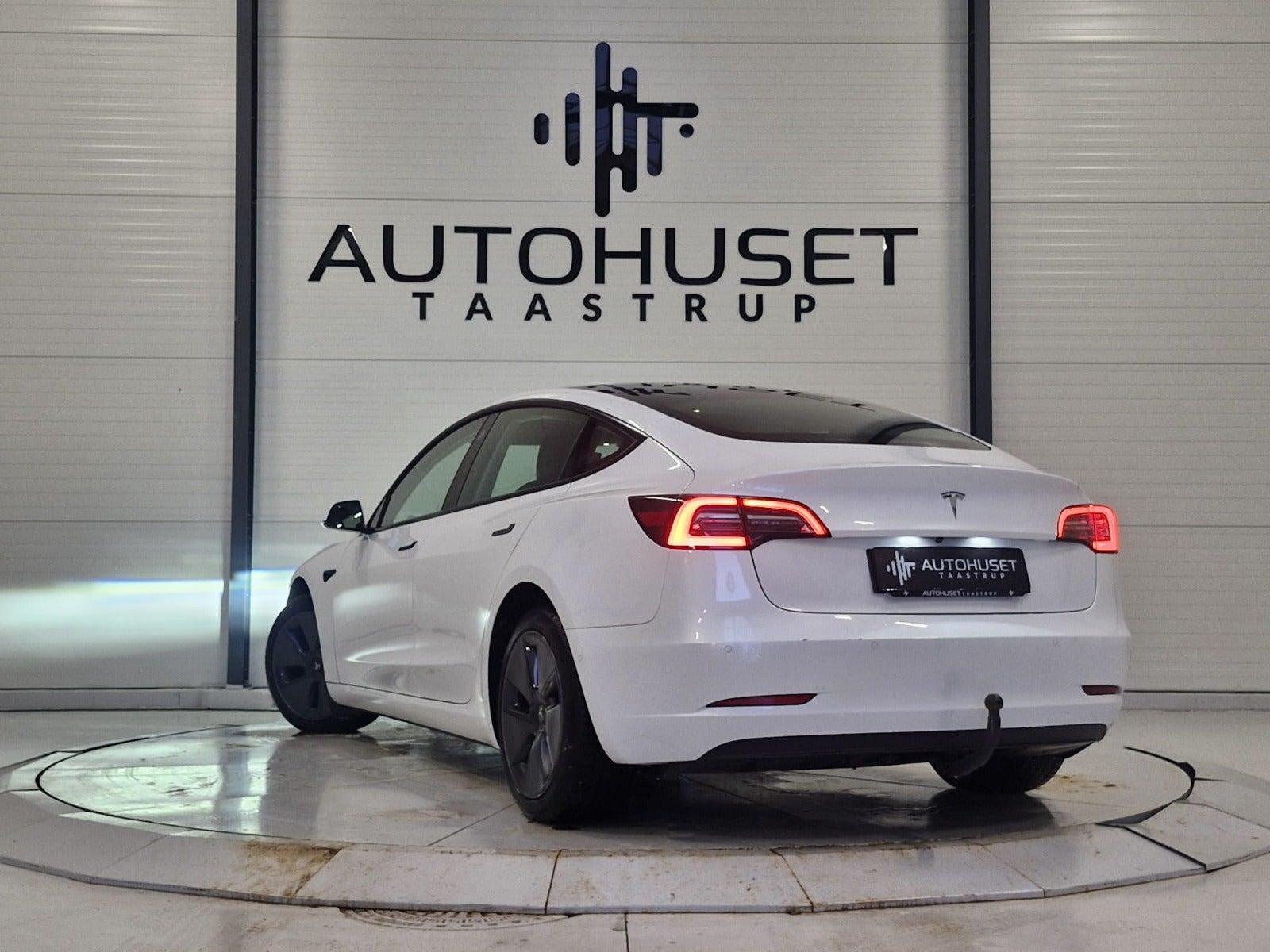 Billede af Tesla Model 3  Standard Range+ RWD