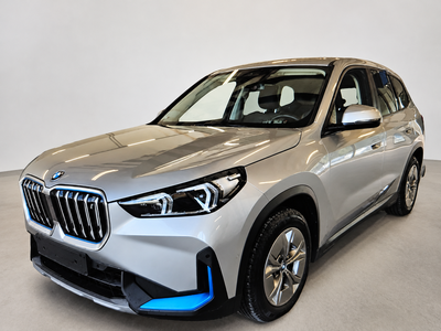 BMW  iX1 xDrive30