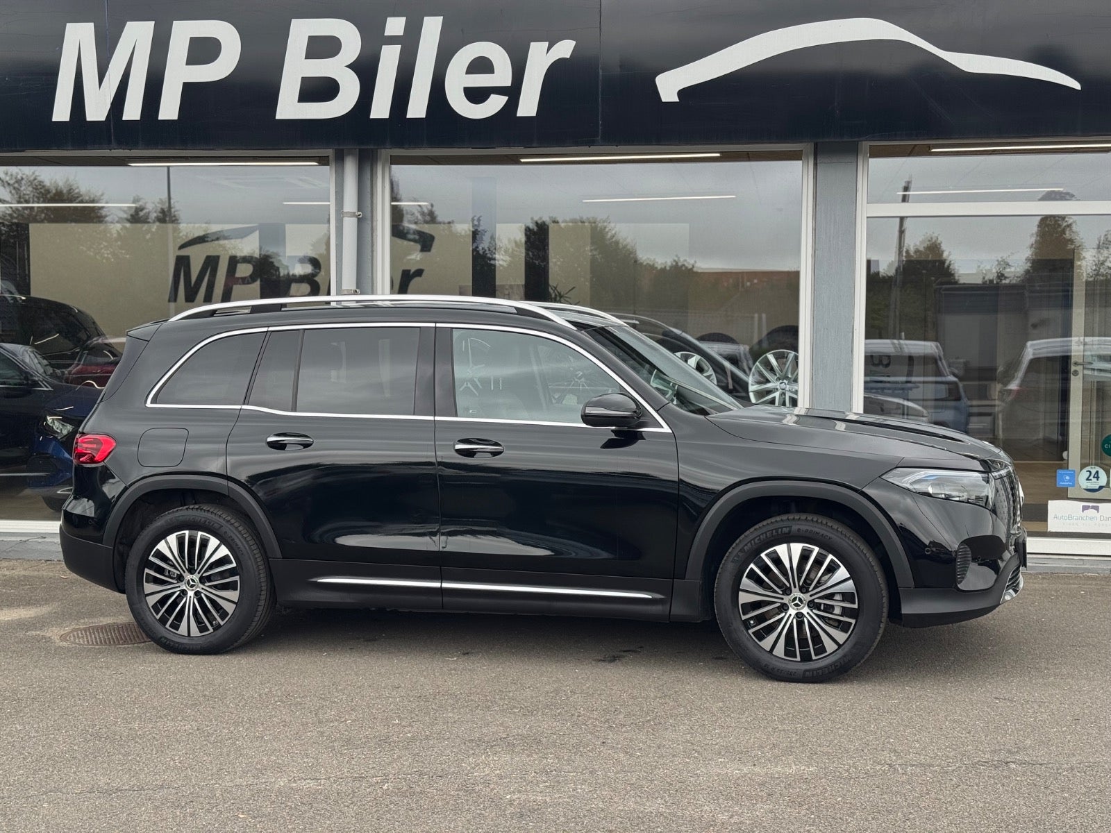 Billede af Mercedes EQB300  Progressive 4Matic 7prs