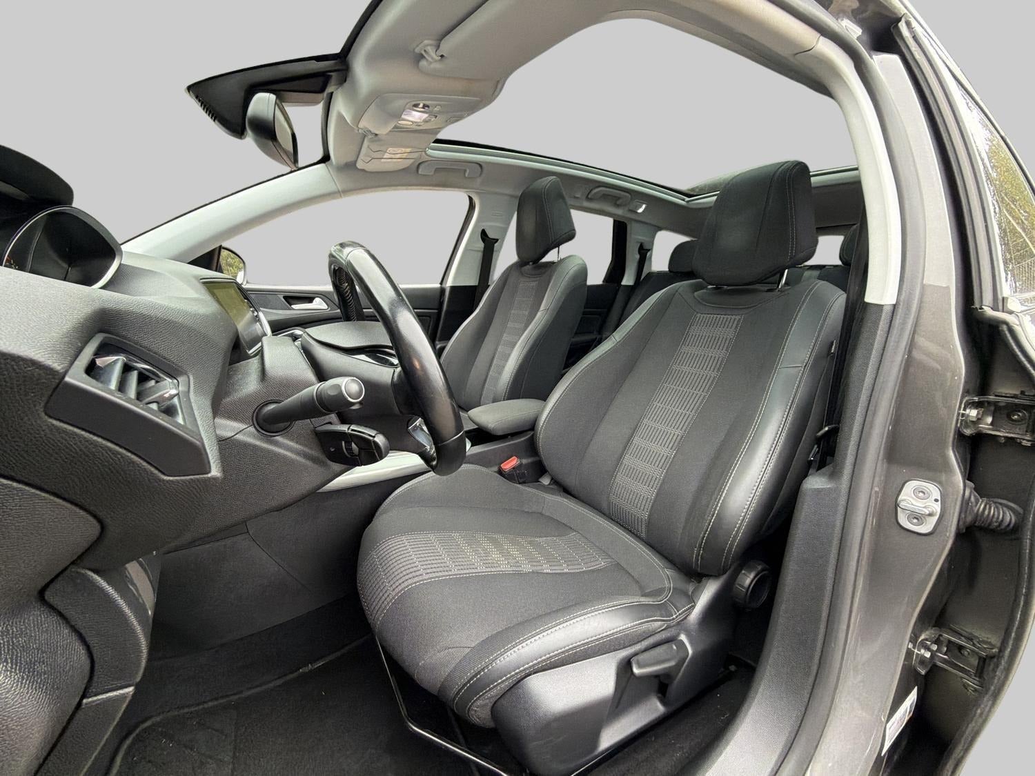 Billede af Peugeot 308 1,2 e-THP 130 Allure Sky SW