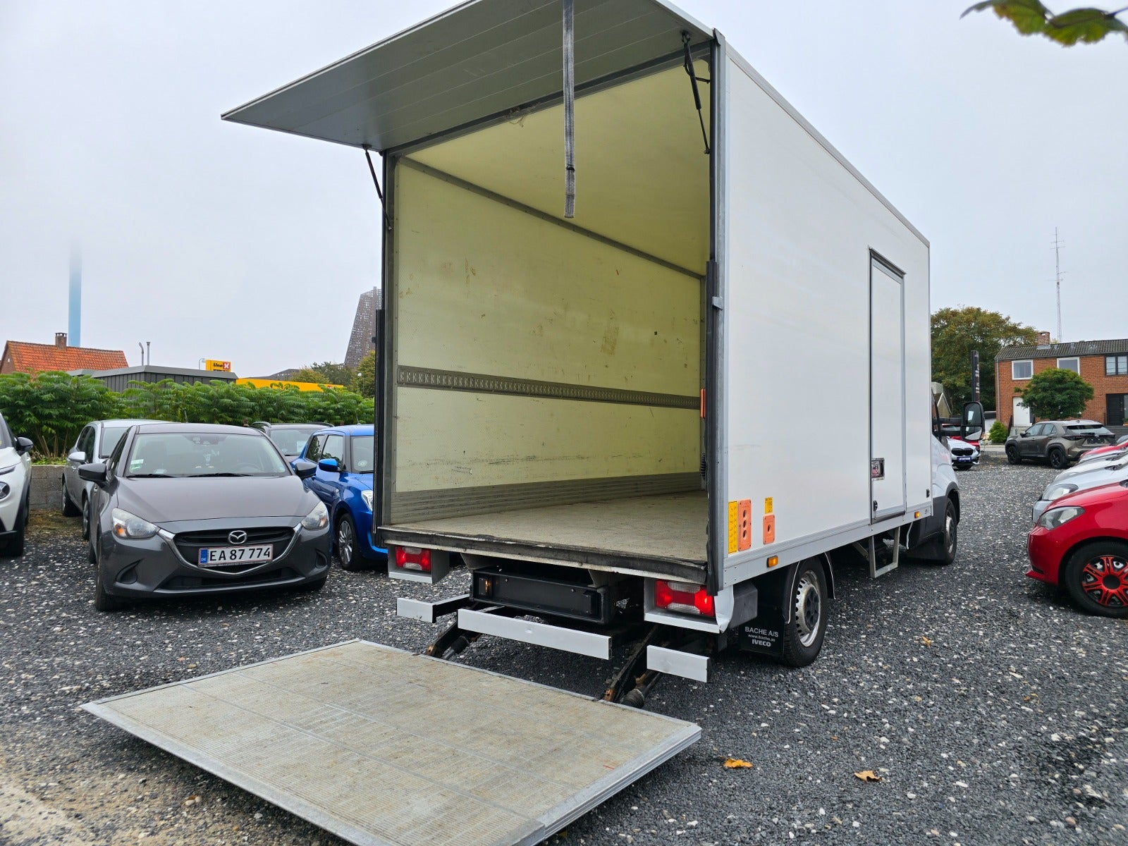 Billede af Iveco Daily 3,0 35S18 Alukasse m/lift AG8