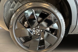 Volvo EC40 Twin Black Edition