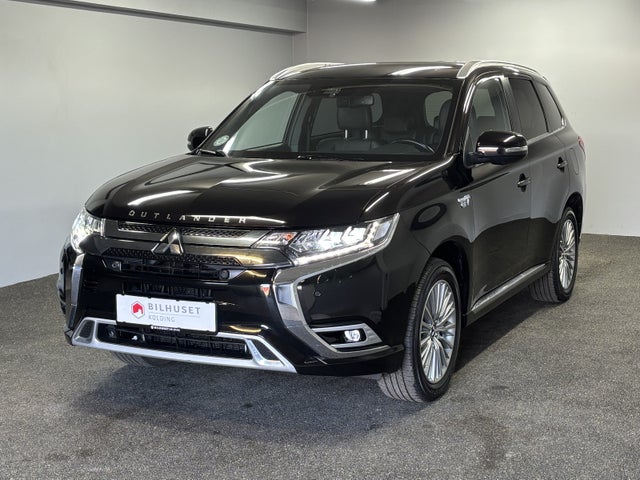 Mitsubishi Outlander 2,4 PHEV Instyle CVT 4WD