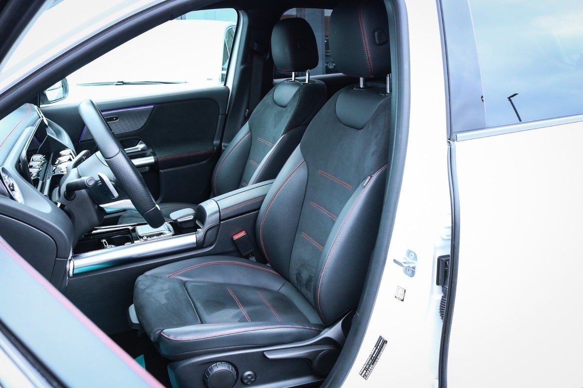 Billede af Mercedes EQA350  AMG Line 4Matic