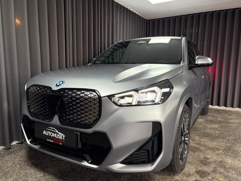 BMW iX1 eDrive20 M-Sport Pro