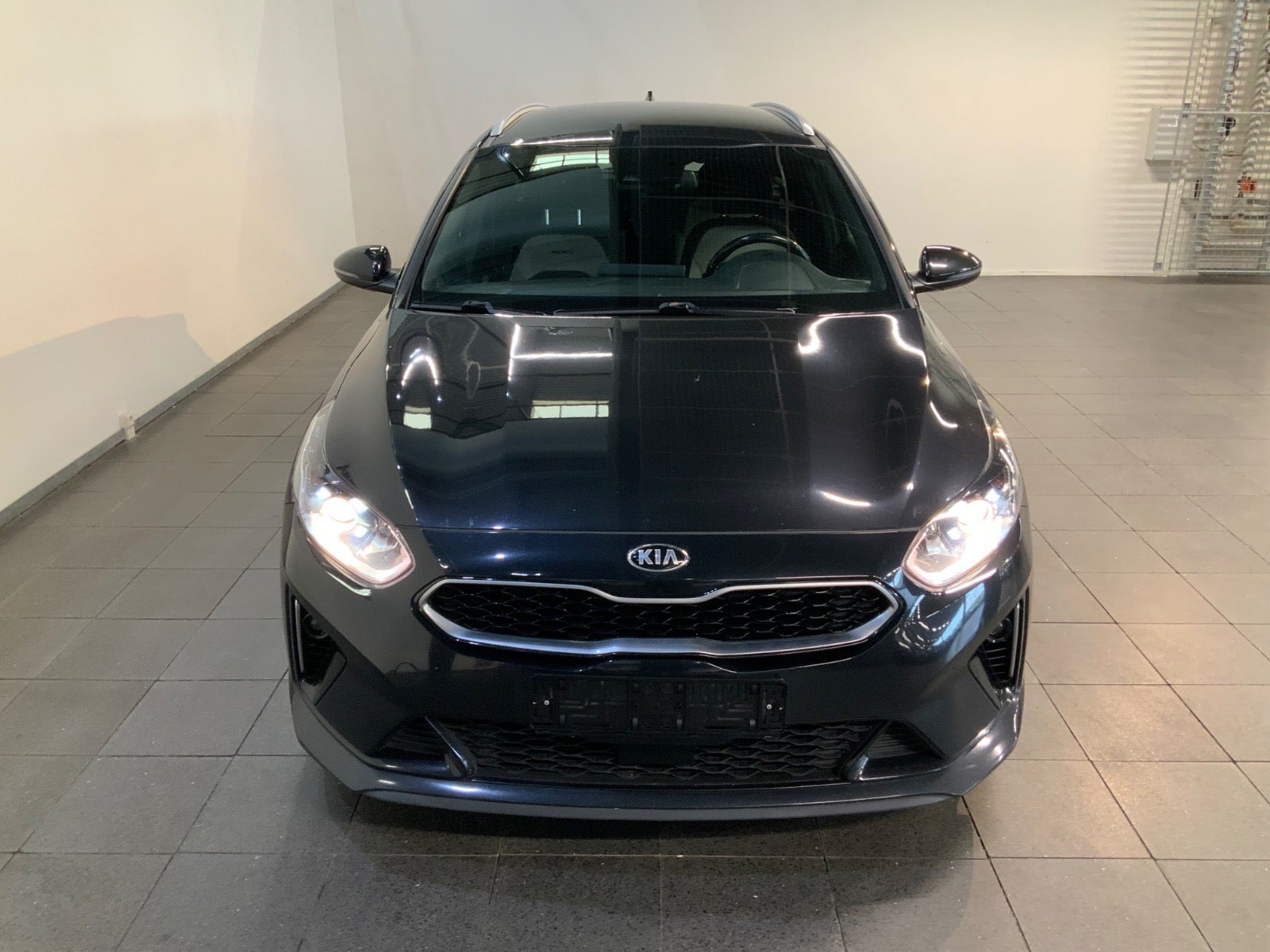 Kia Ceed (2/8)
