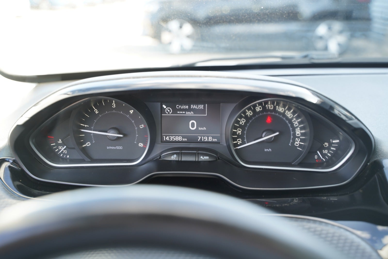 Billede af Peugeot 208 1,5 BlueHDi 100 Prestige Sky