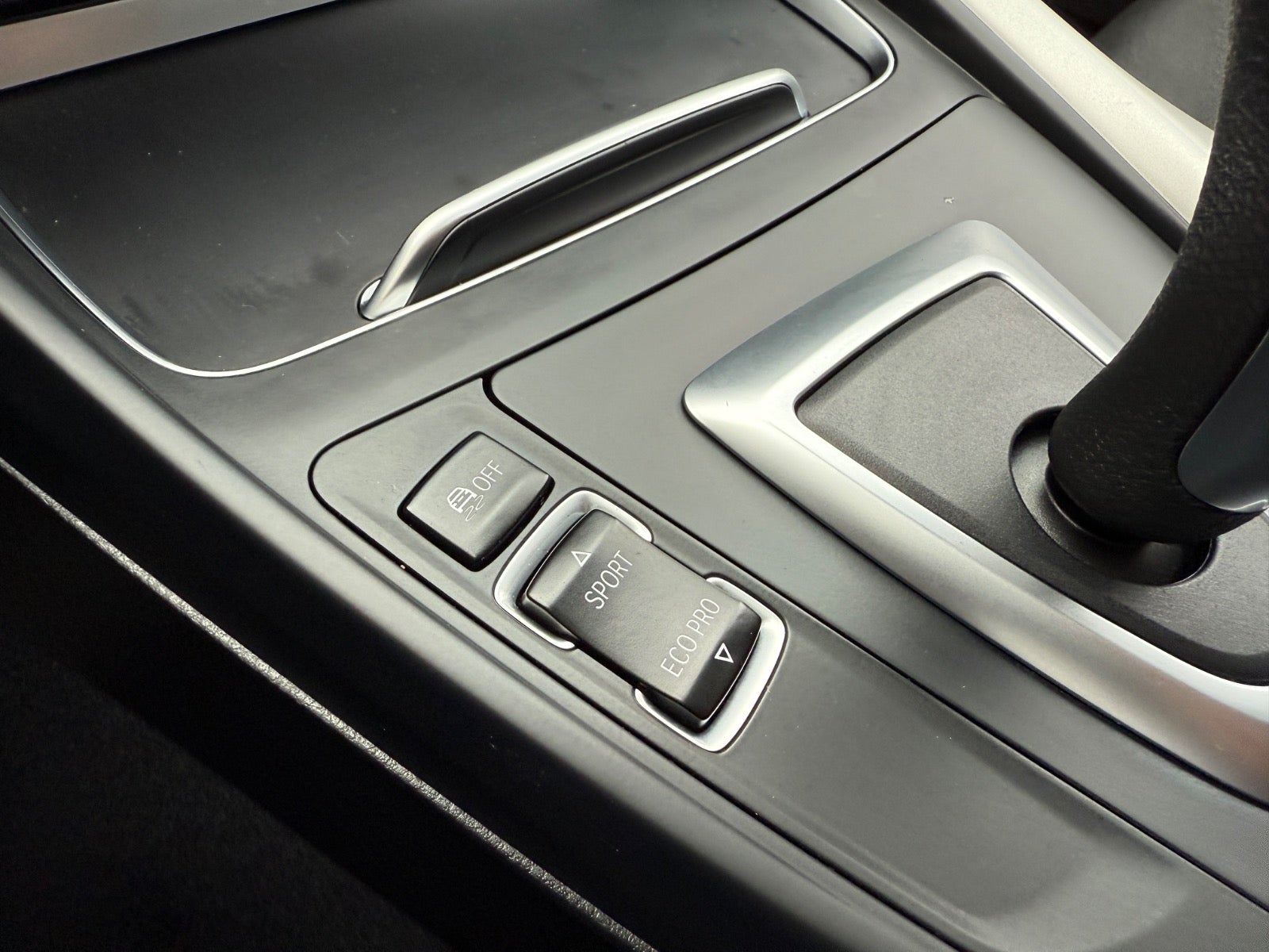 BMW 118i Connected aut.