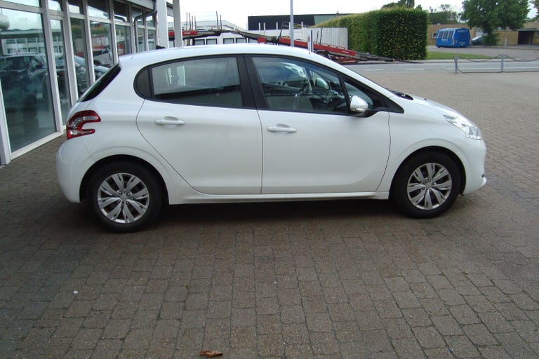 Peugeot 208 VTi 82 Active Navigator