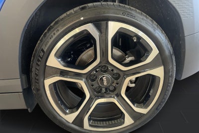 MINI Cooper E Favoured Trim M