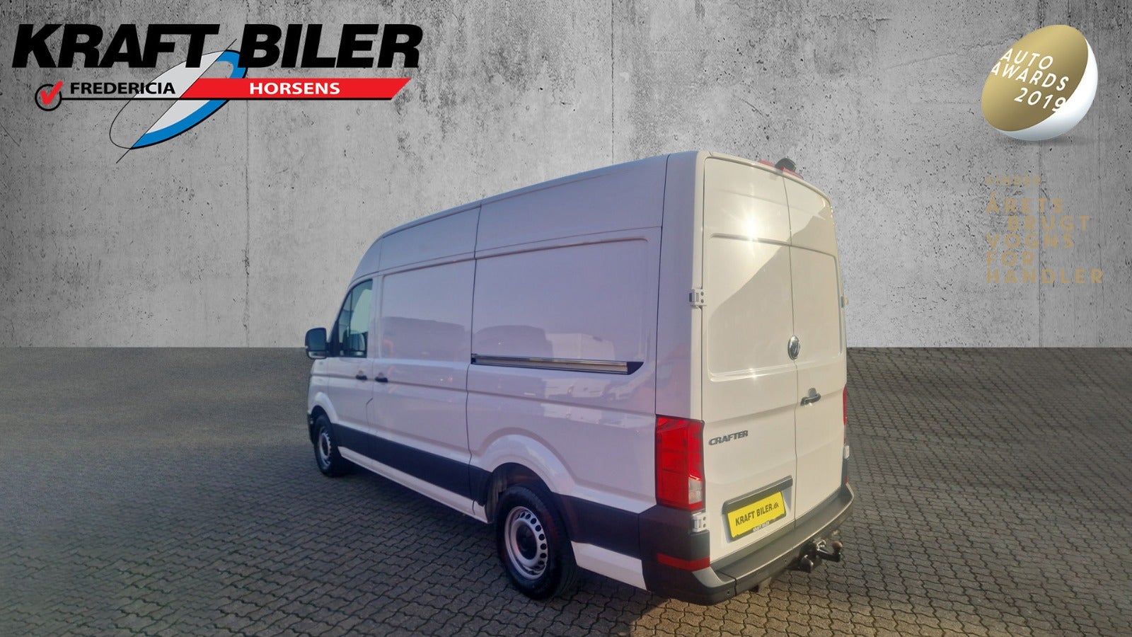 Billede af VW Crafter 35 2,0 TDi 177 Kassevogn L3H2 aut.