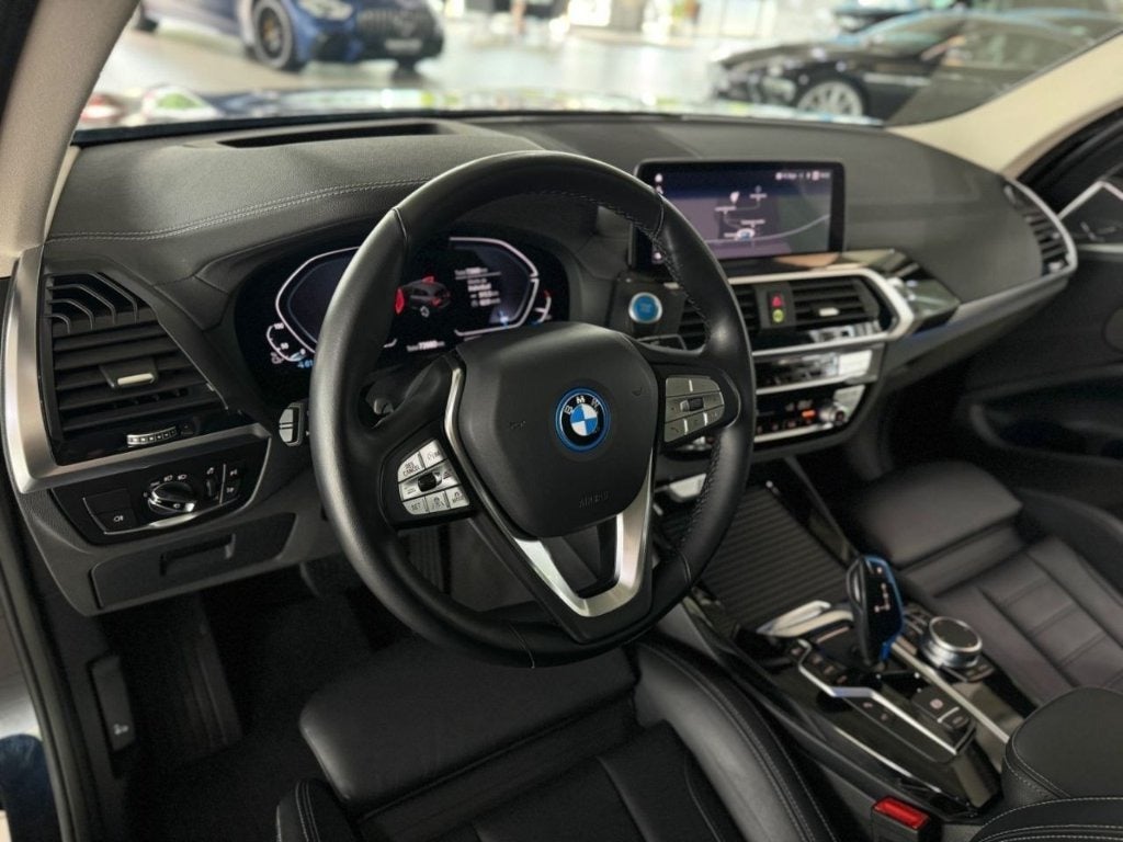 BMW iX3 Impressive