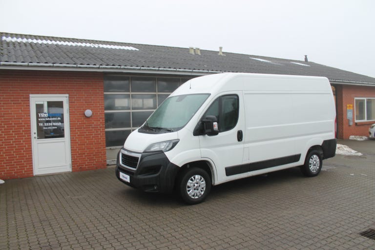 Peugeot Boxer 335 BlueHDi 165 L2H2 Ultimate