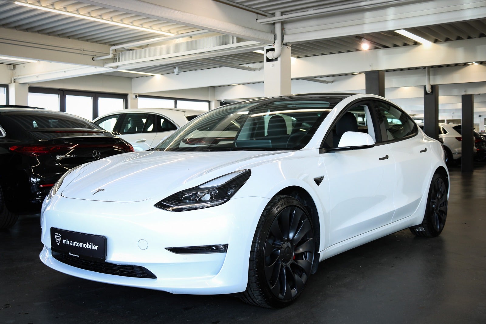 Tesla Model 3  Performance AWD