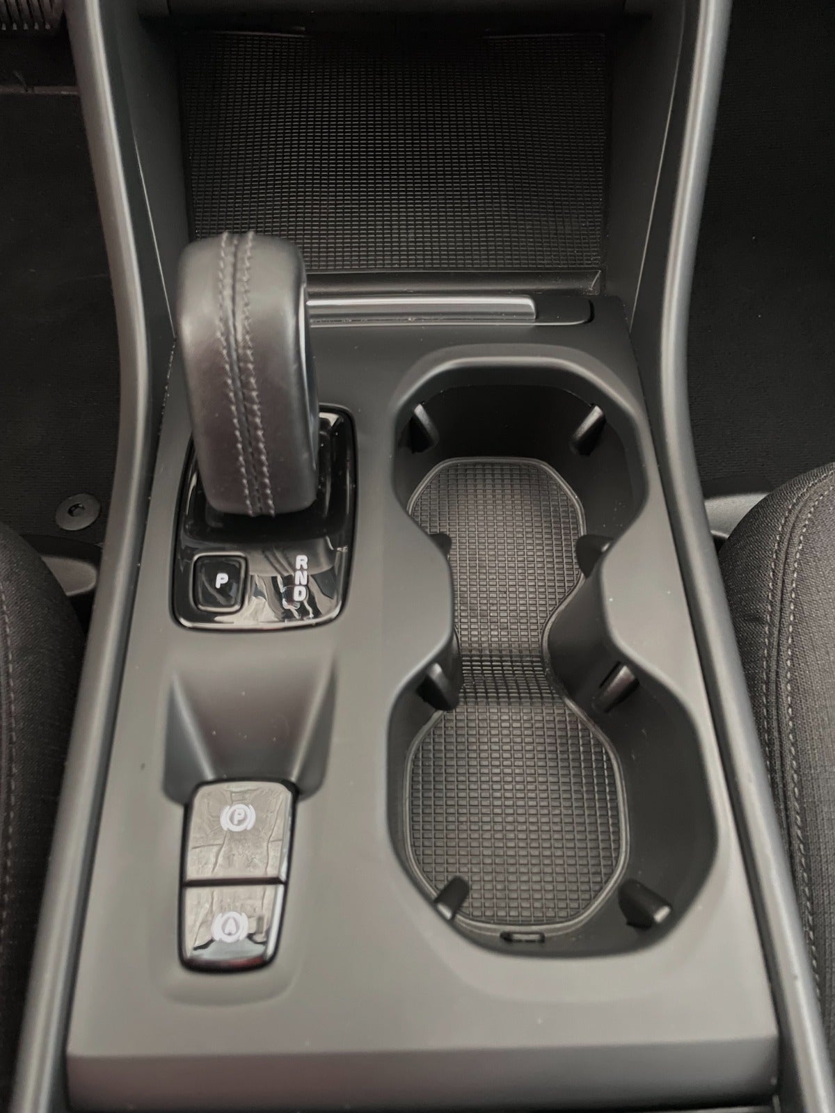 Billede af Volvo XC40 2,0 D3 150 Momentum aut.