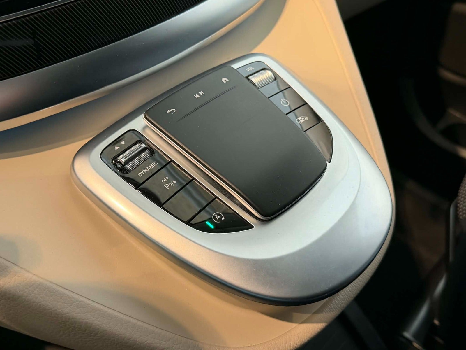 2021 Mercedes V220 d