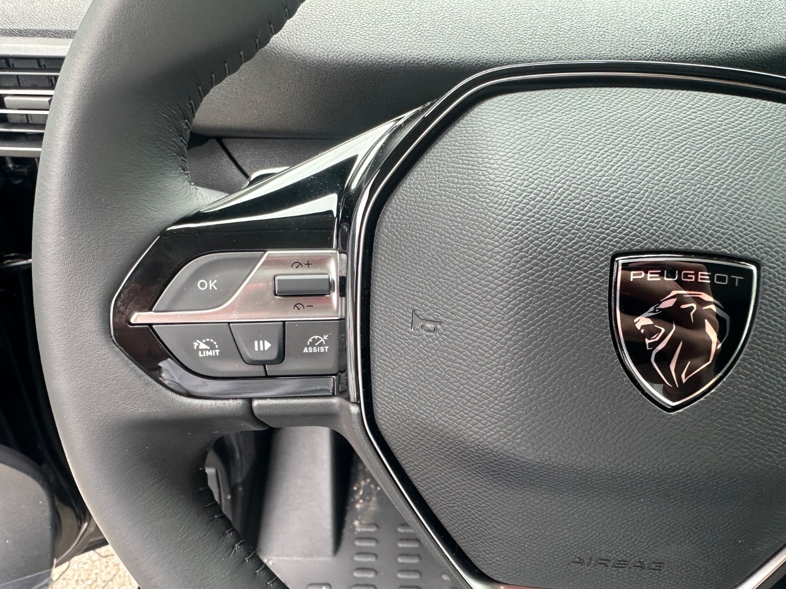 Peugeot Partner BlueHDi 130 L1V1 Plus EAT8 Van