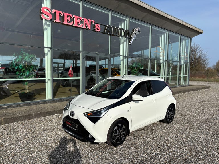 Toyota Aygo VVT-i x-play x-shift