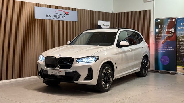 BMW iX3  Charged Plus M-Sport