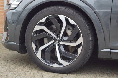 Audi e-tron S-line quattro