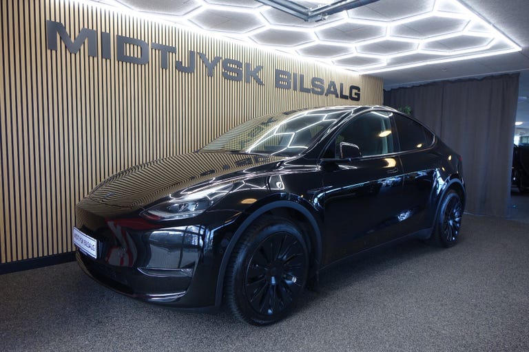 Tesla Model Y Long Range AWD