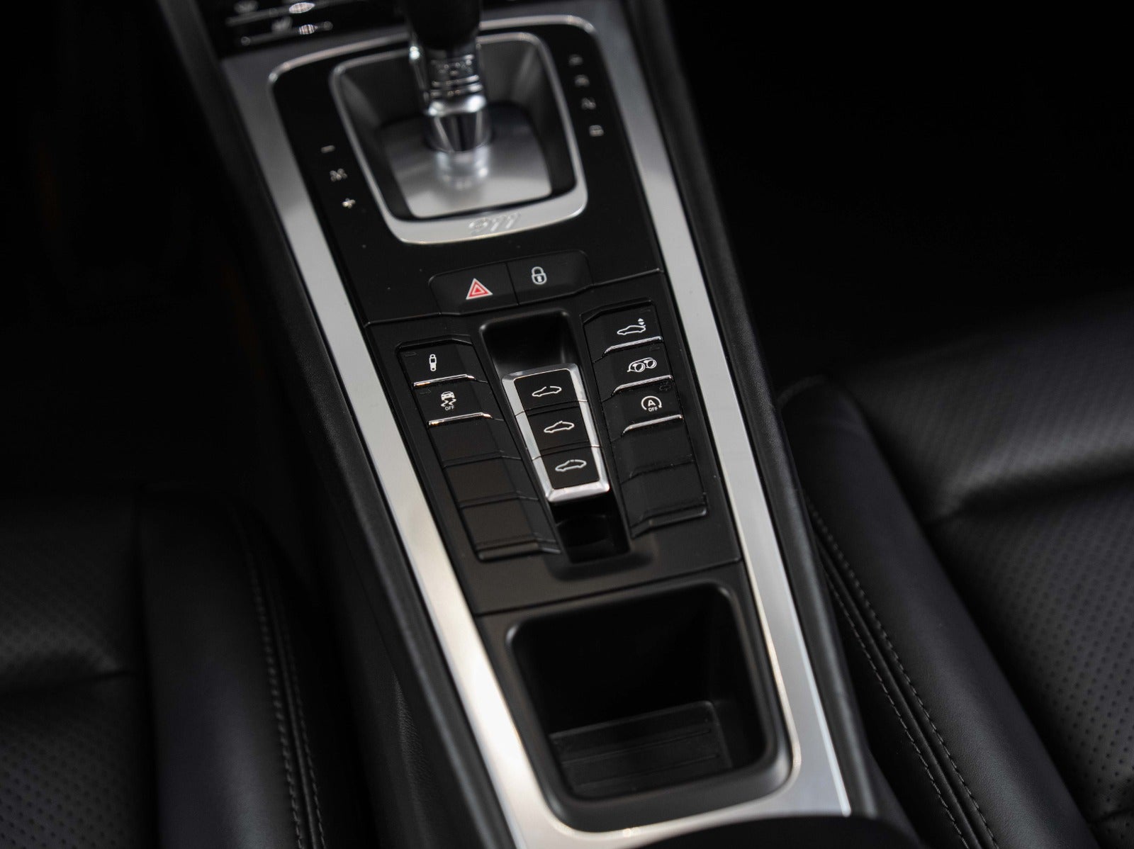 Gallery image 17 of 19