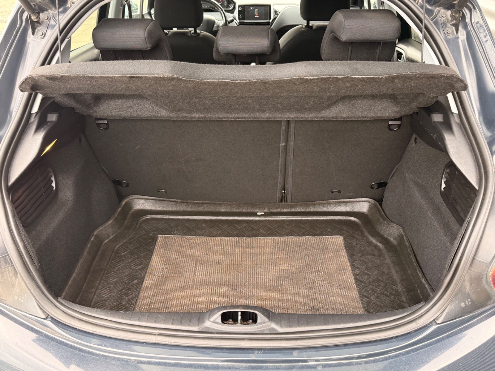 Billede af Peugeot 208 1,6 BlueHDi 100 Allure