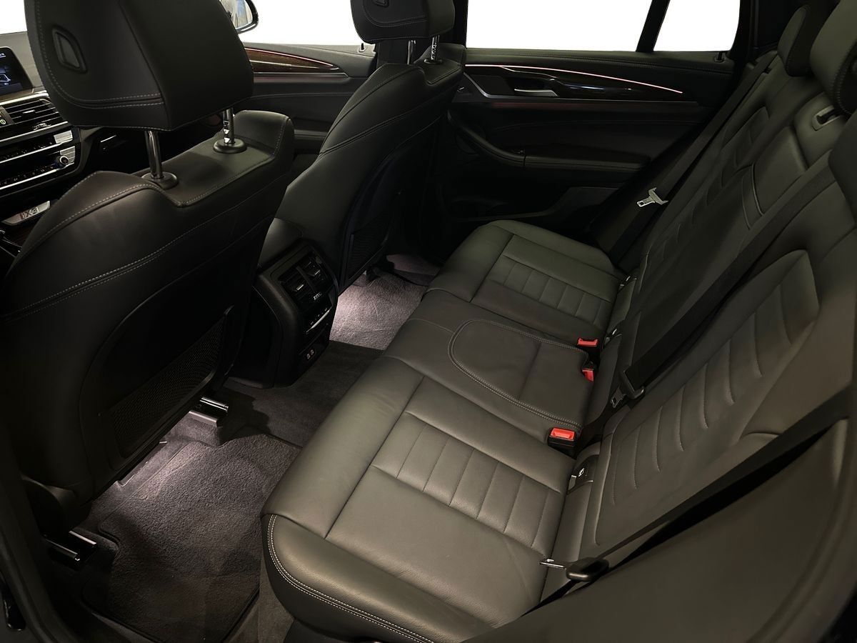 BMW iX3 Charged Plus billede 12