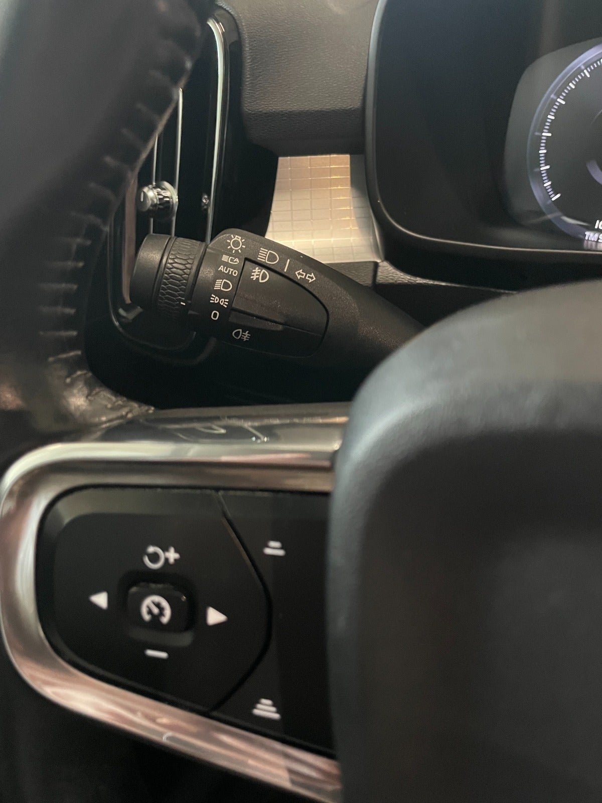 Billede af Volvo XC40 1,5 T3 156 Momentum