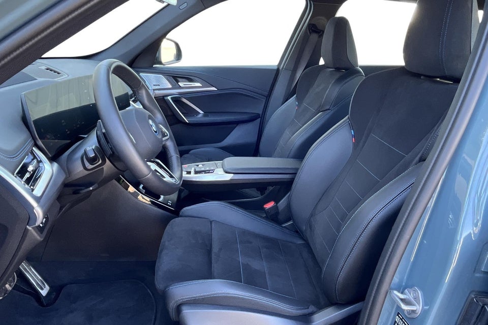 BMW iX1 eDrive20 Fully Charged M-Sport 2025
