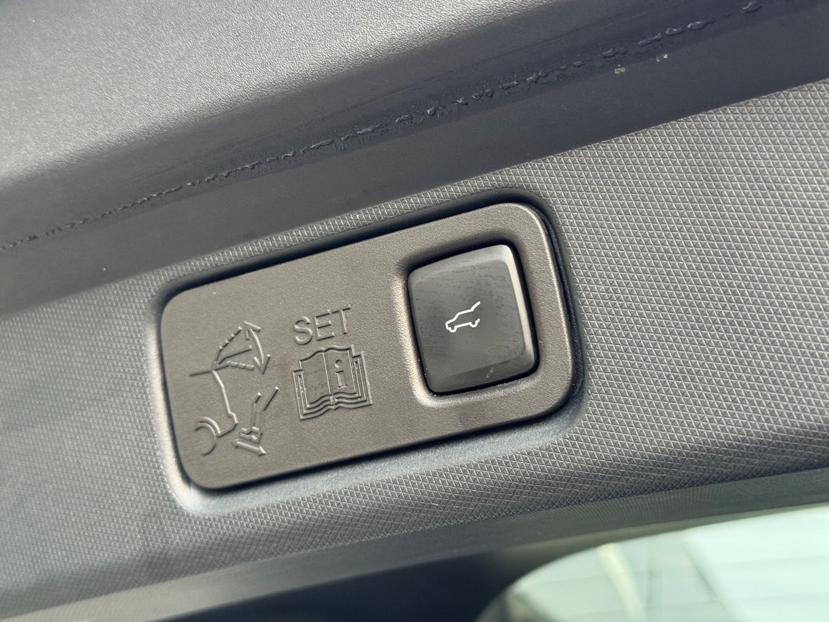 Billede af Ford Mustang Mach-E 75 Premium Standard Range AWD