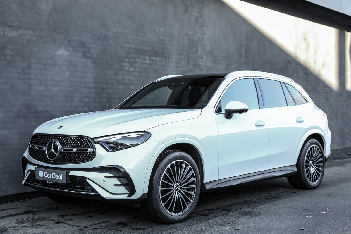 Mercedes GLC300 e billede