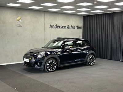 MINI Cooper SE  Maximise 3d
