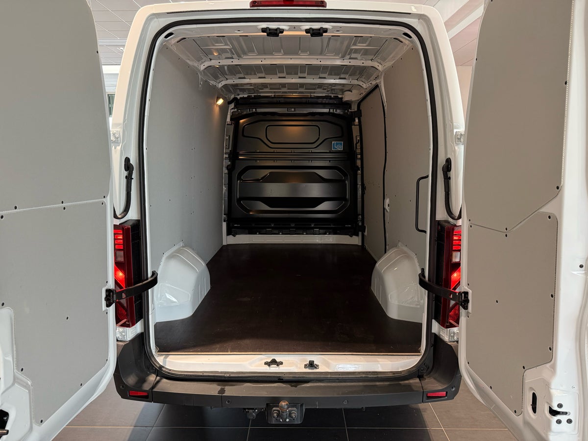 Renault Master V T35 E-Tech L2H2 Kassevogn billede 9