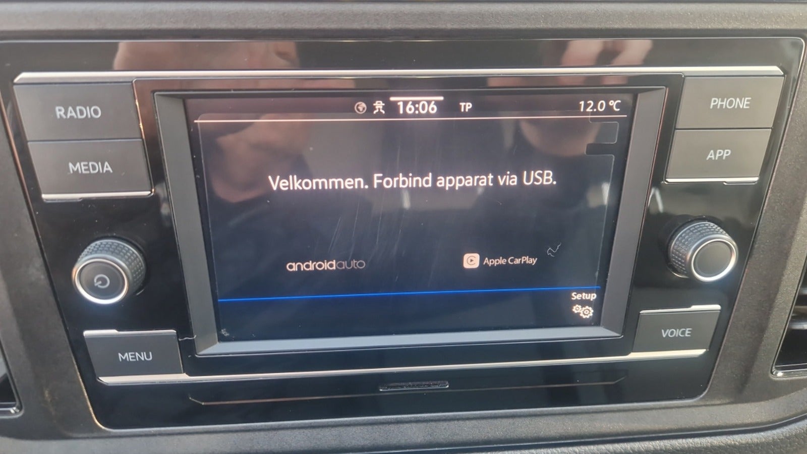 Billede af VW Crafter 35 2,0 TDi 177 Kassevogn L3H2 aut.