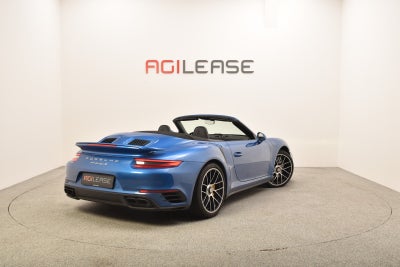 Porsche 911 Turbo S Cabriolet PDK
