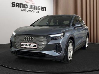 Audi Q4 e-tron Attraction Van