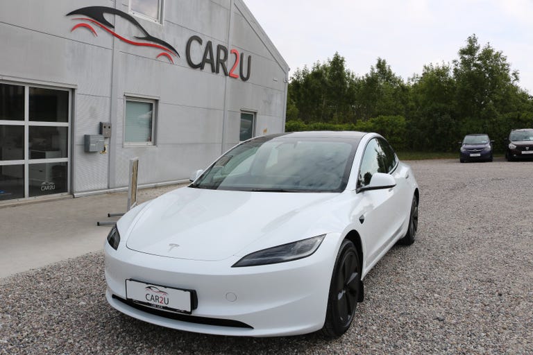 Tesla Model 3 RWD