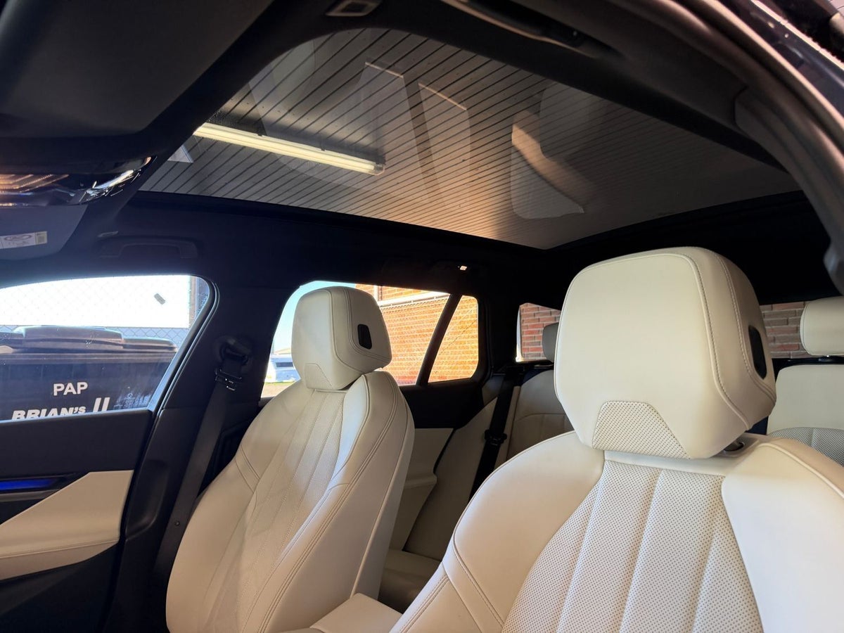 BMW i5 eDrive40 Touring Fully Charged M-Sport billede 5